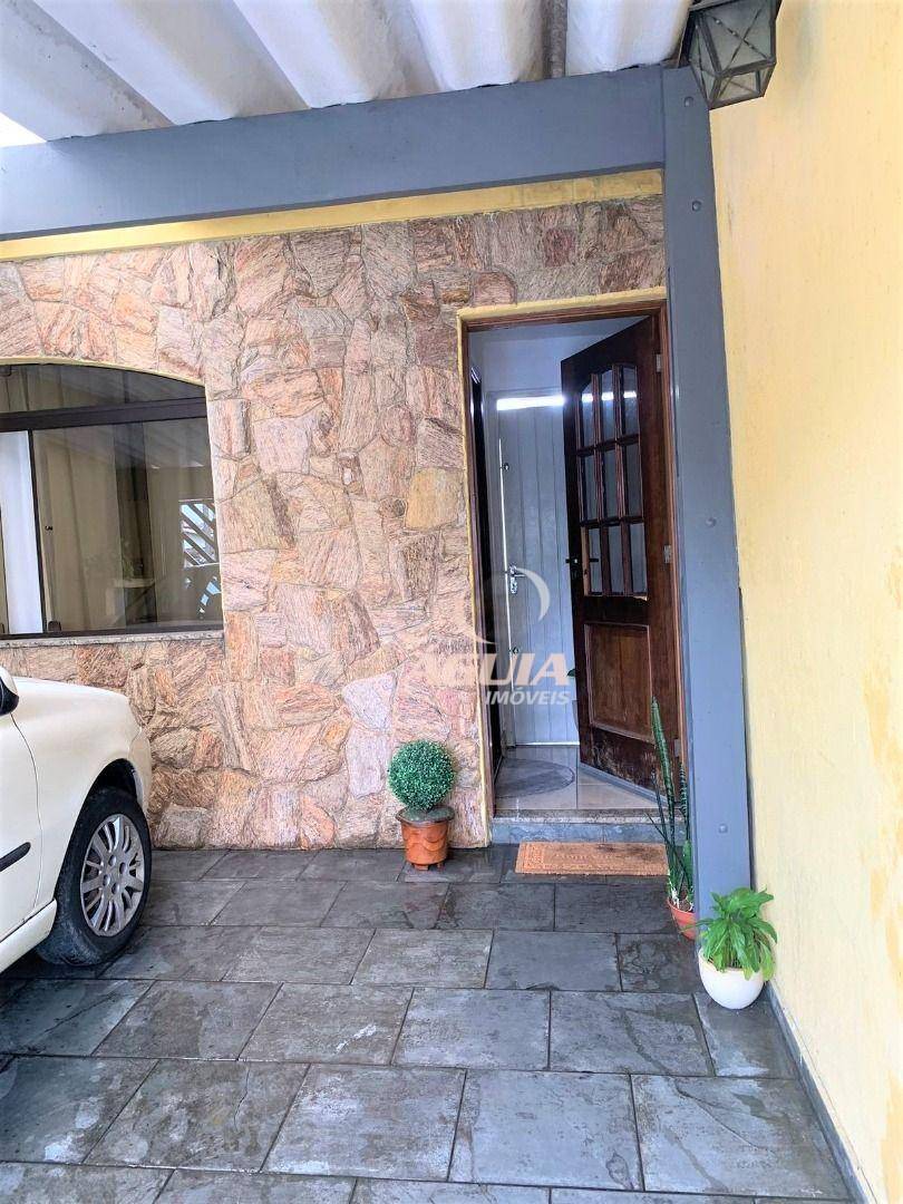 Casa com 03 dormitórios sendo 01 suíte à venda, 110 m² por R$ 459.900 - Vila Tibiriçá - Santo André/SP
