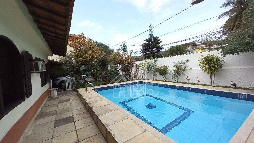 Casa com 3 quartos à venda, 150 m² por R$ 870.000 - Itaipu - Niterói/RJ