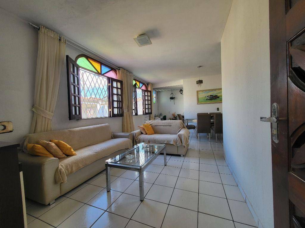 Casa plana com 4 quartos à venda,114 m², fins comercial e residencial- cidade dos Funcionários - Fortaleza/CE