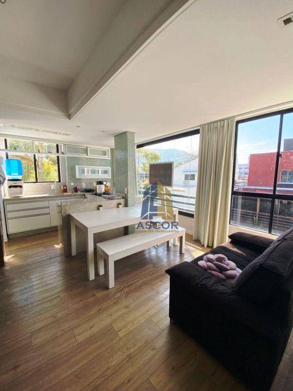Apartamento com 2 dormitórios à venda, 69 m² por R$ 798.000,00 - Lagoa da Conceição - Florianópolis/SC
