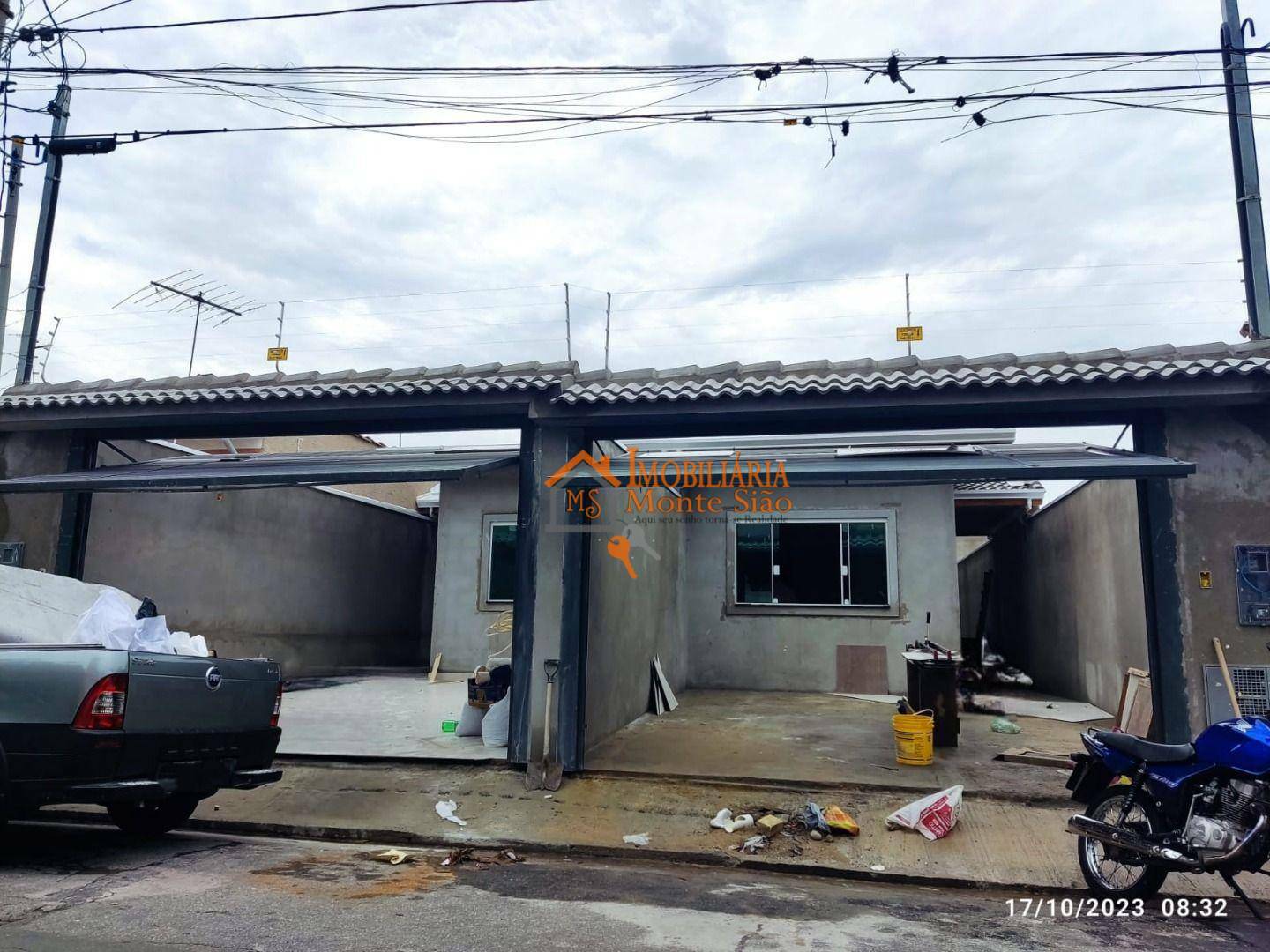 Casa com 3 dormitórios à venda, 90 m² por R$ 750.000,00 - Vila Galvão - Guarulhos/SP