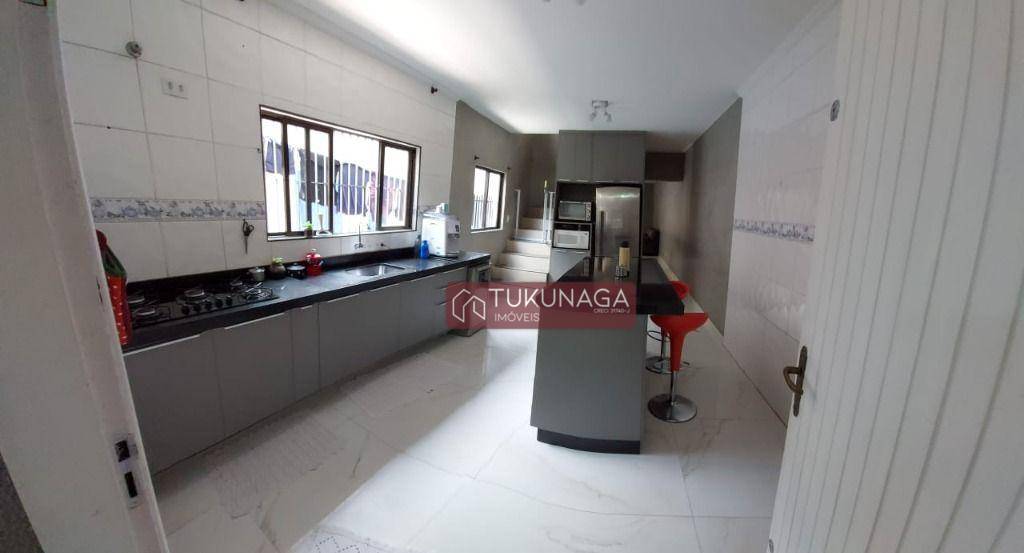 Casa com 3 dormitórios à venda, 116 m² por R$ 690.000,00 - Jardim Santa Mena - Guarulhos/SP