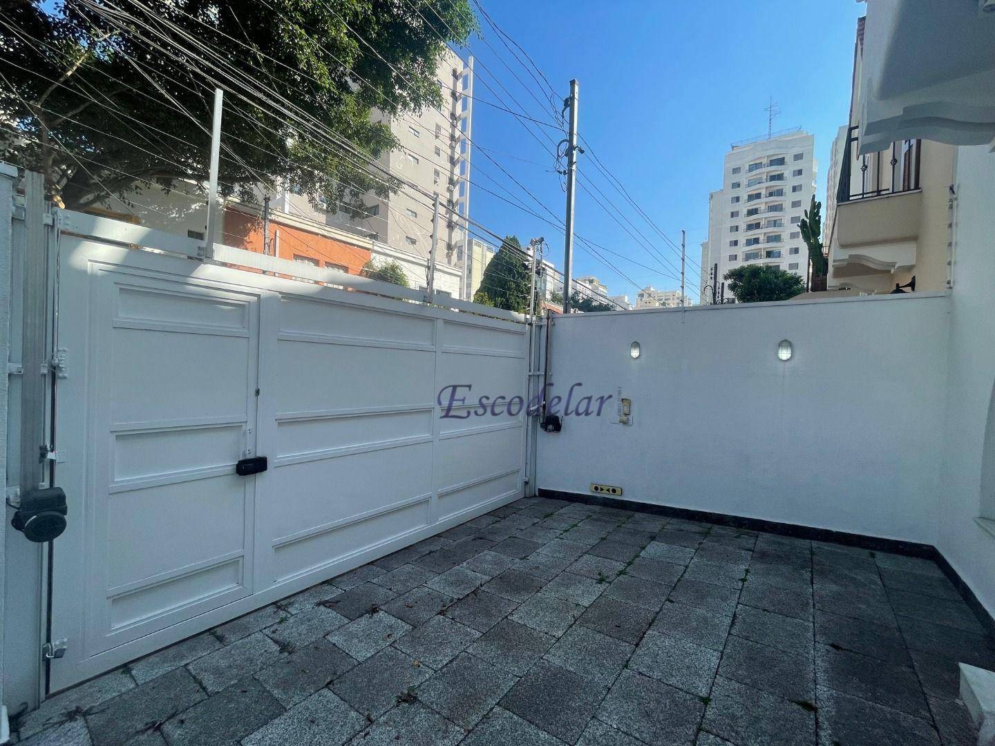 Casa com 2 Suítes para Alugar no Jardim Paulista