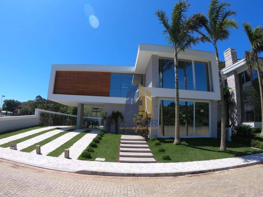 Casa com 3 dormitórios à venda, 239 m² por R$ 1.700.000,00 - Ponta das Canas - Florianópolis/SC