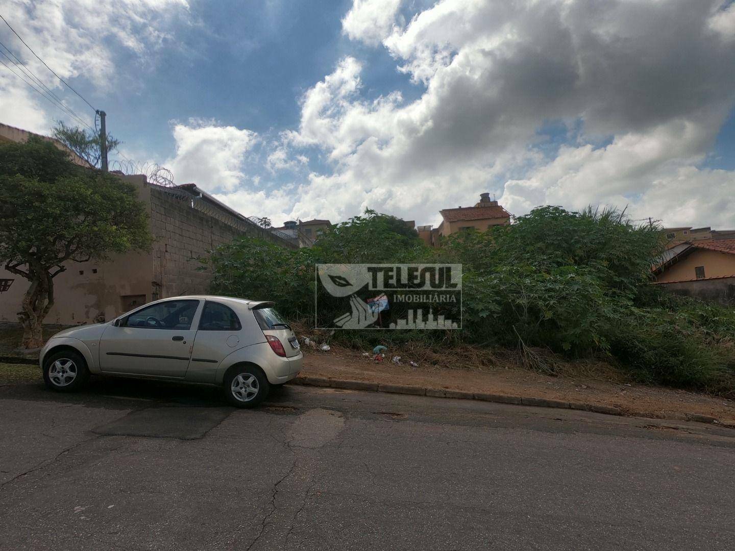 Terreno à venda, 250m² - Foto 1