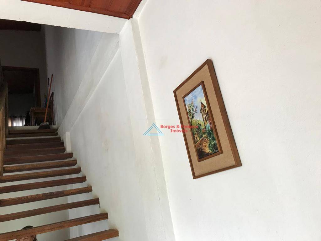 Casa à venda com 4 quartos, 296m² - Foto 17