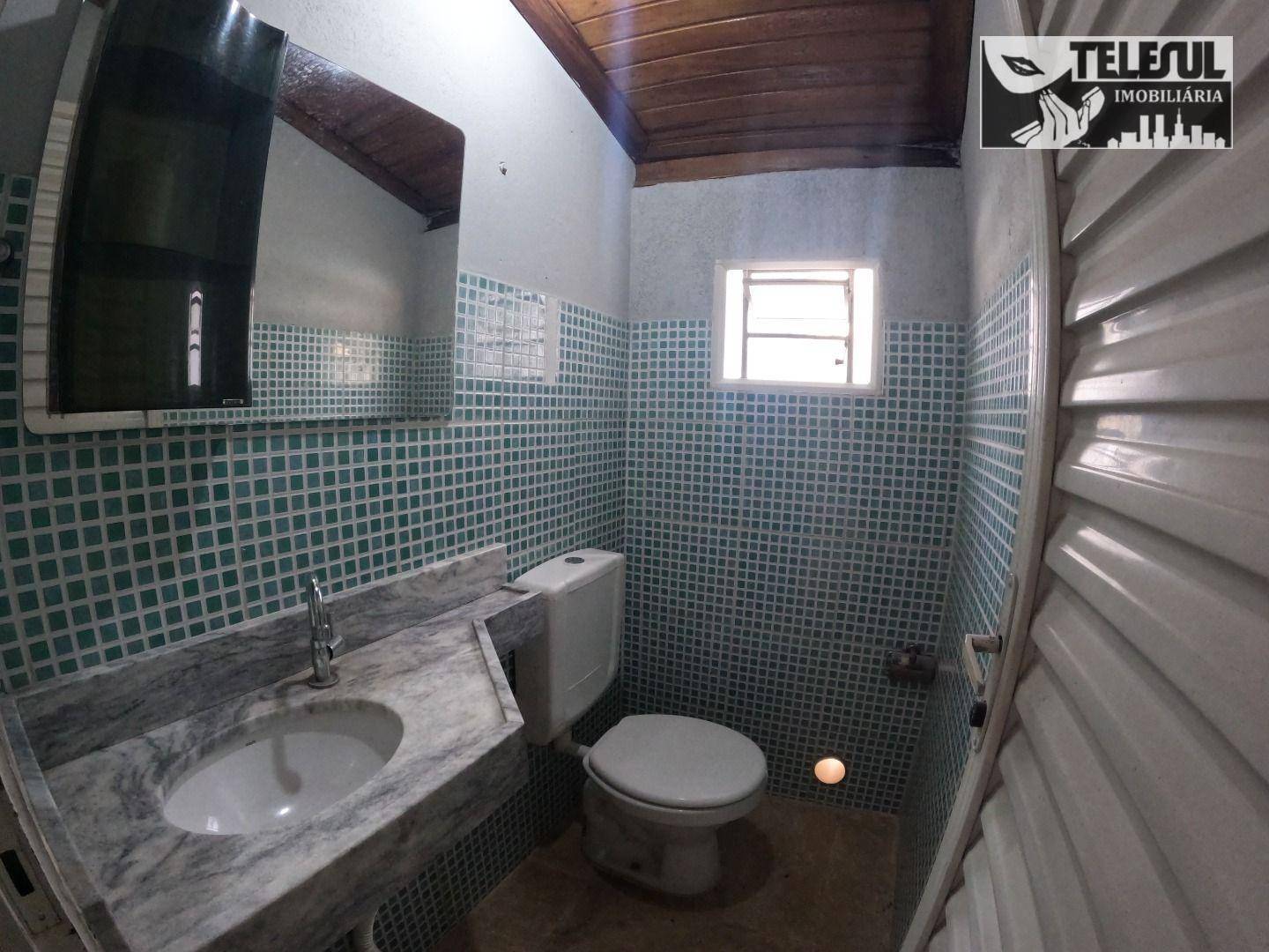 Casa para alugar com 3 quartos, 250m² - Foto 18