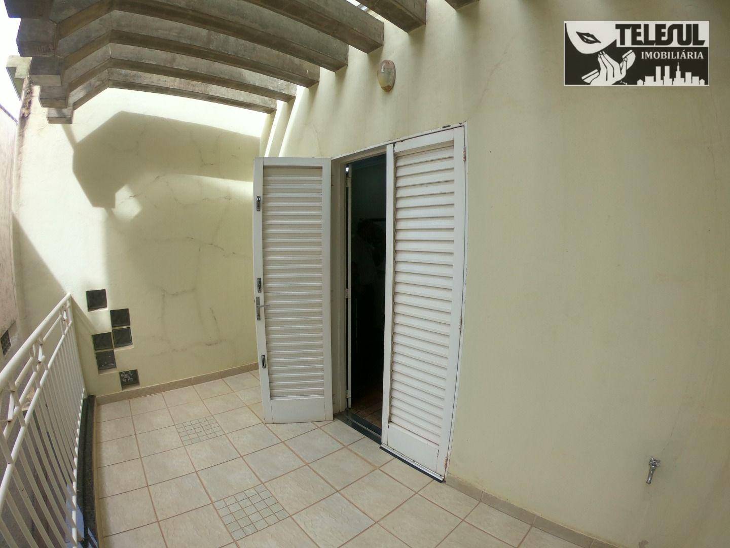 Casa à venda com 3 quartos, 136m² - Foto 15