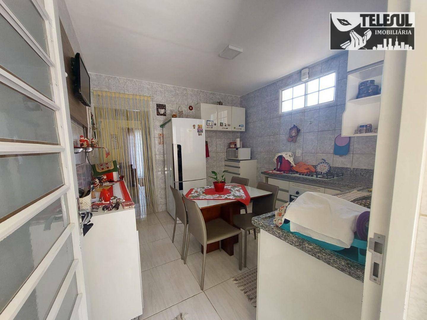 Casa à venda com 2 quartos, 250m² - Foto 13