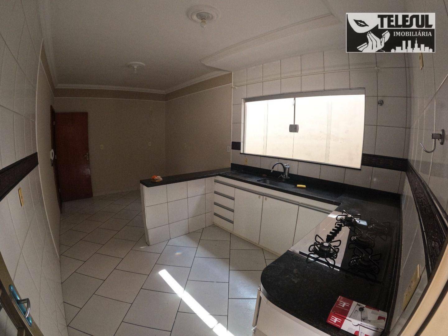 Casa à venda com 3 quartos, 250m² - Foto 9