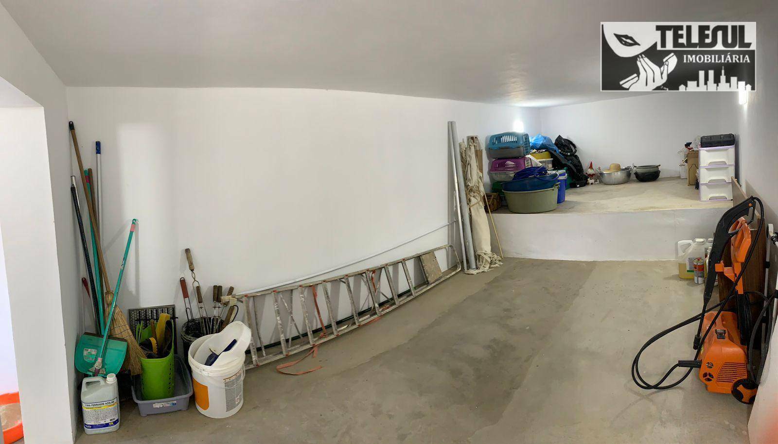 Casa à venda com 4 quartos, 250m² - Foto 19