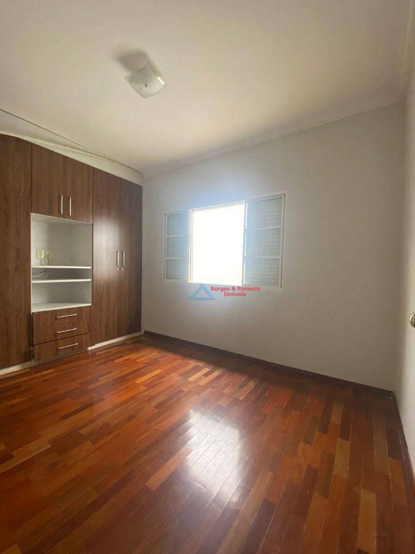 Casa à venda com 3 quartos, 250m² - Foto 15