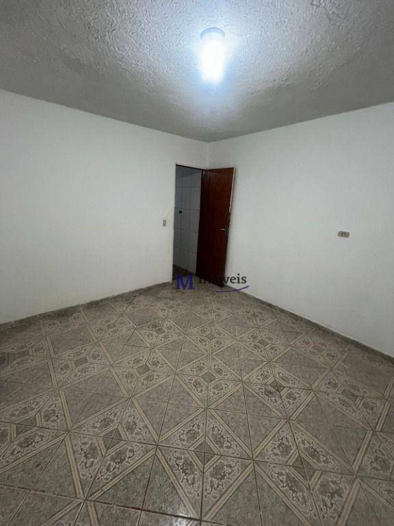 Casa para alugar com 1 quarto, 125m² - Foto 5