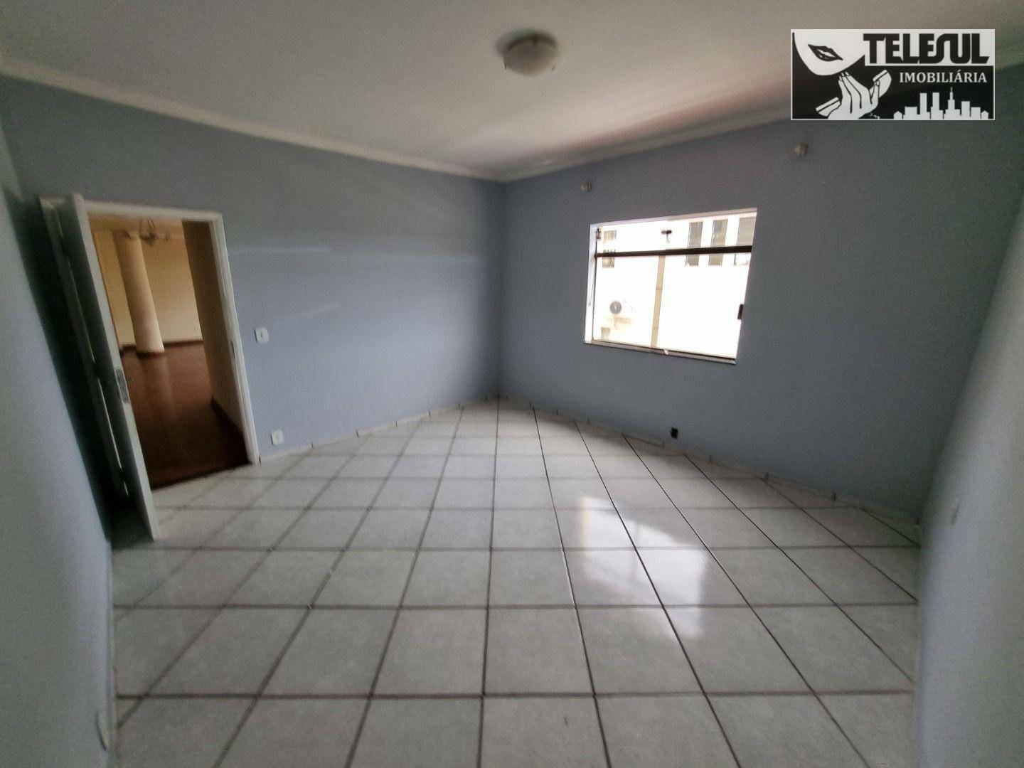 Casa para alugar com 5 quartos, 146m² - Foto 9