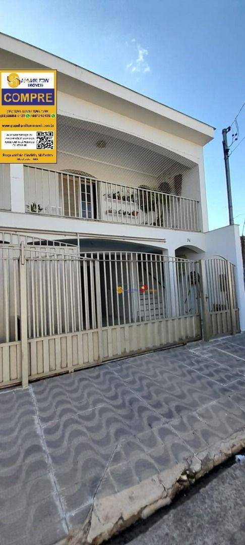 Casa à venda com 2 quartos, 140m² - Foto 1