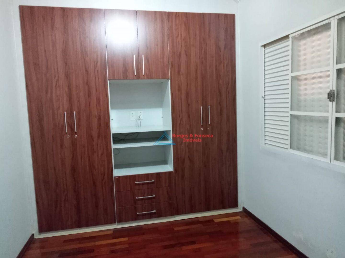 Casa à venda com 3 quartos, 250m² - Foto 12