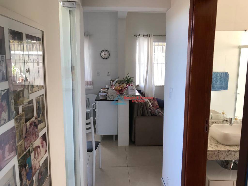 Apartamento à venda com 2 quartos, 64m² - Foto 21