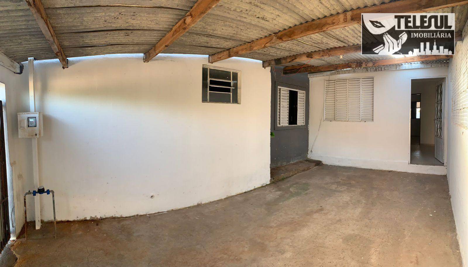 Casa à venda com 3 quartos, 287m² - Foto 1