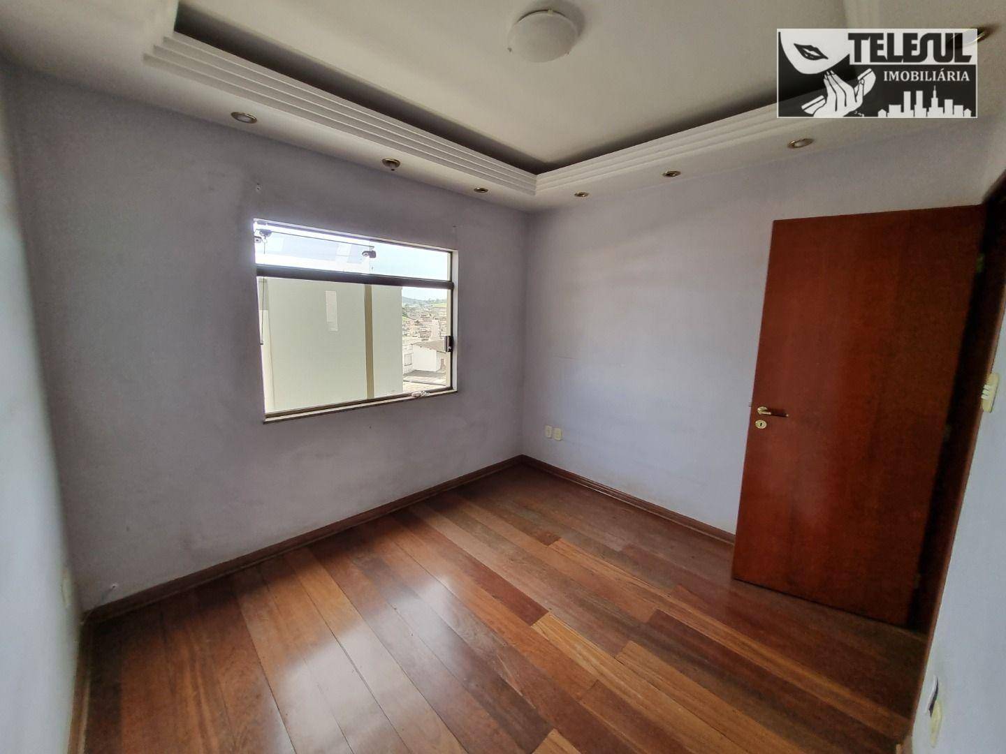 Casa para alugar com 5 quartos, 146m² - Foto 18