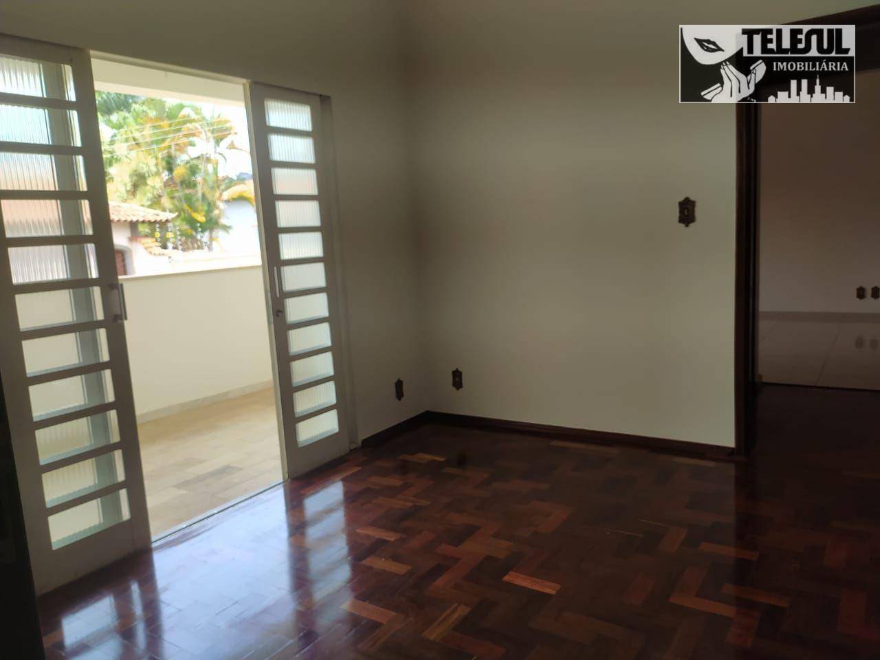 Casa à venda com 3 quartos, 336m² - Foto 11