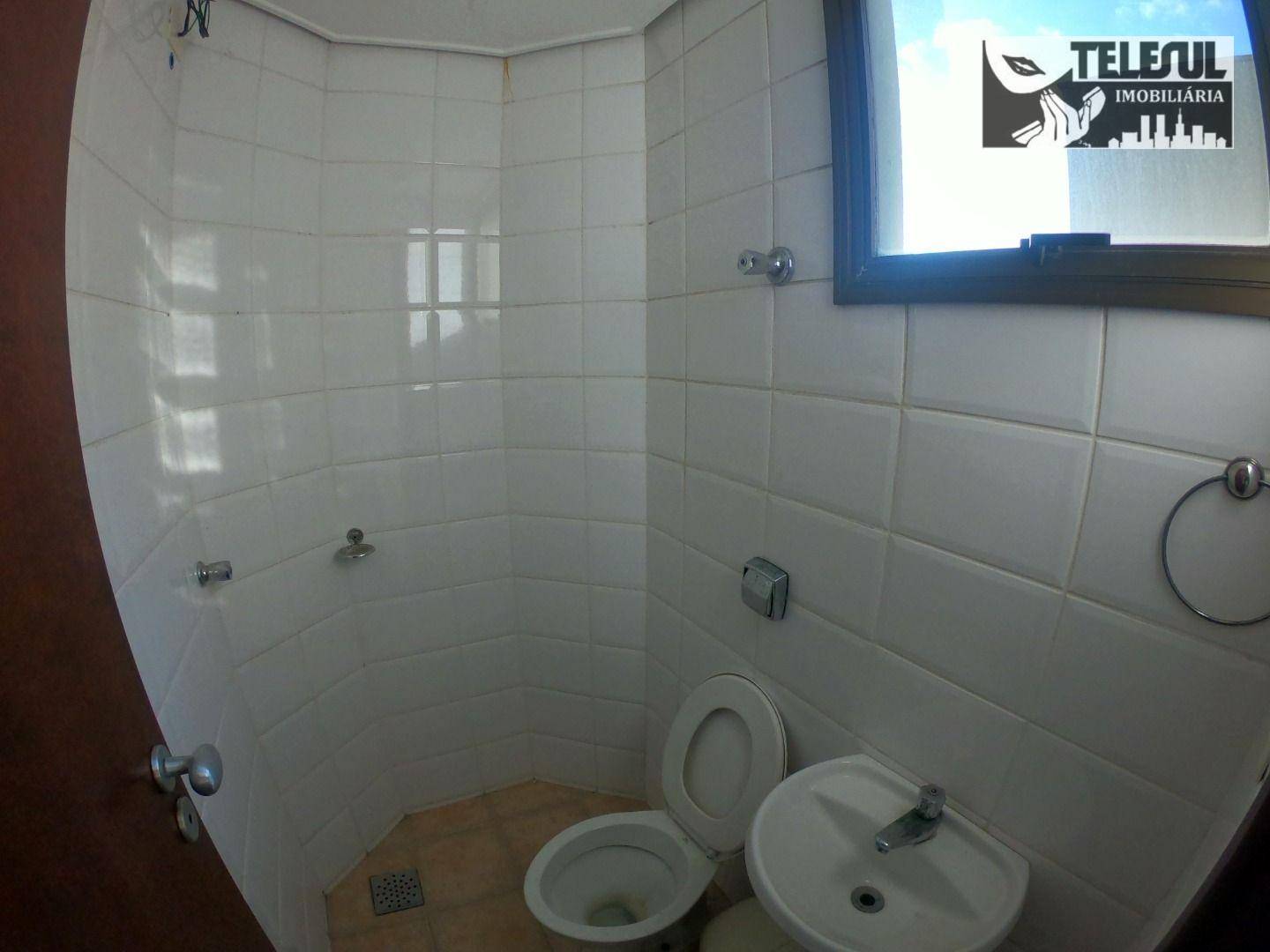 Apartamento à venda com 3 quartos - Foto 12