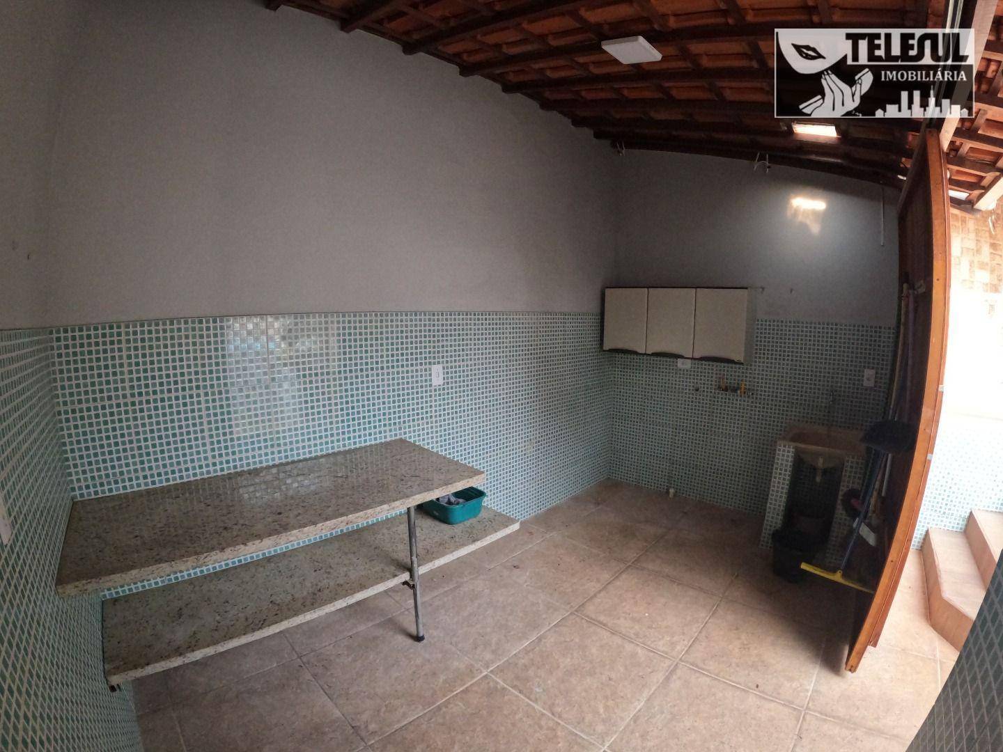 Casa para alugar com 3 quartos, 250m² - Foto 17