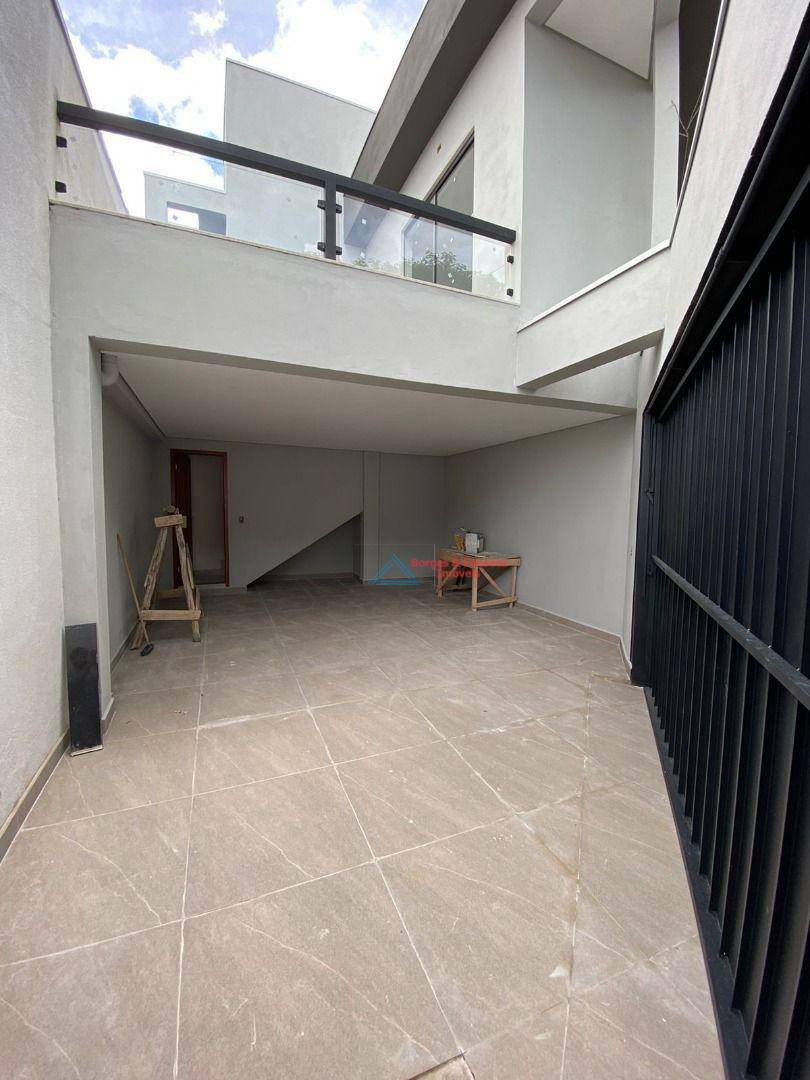 Casa à venda com 3 quartos, 235m² - Foto 19