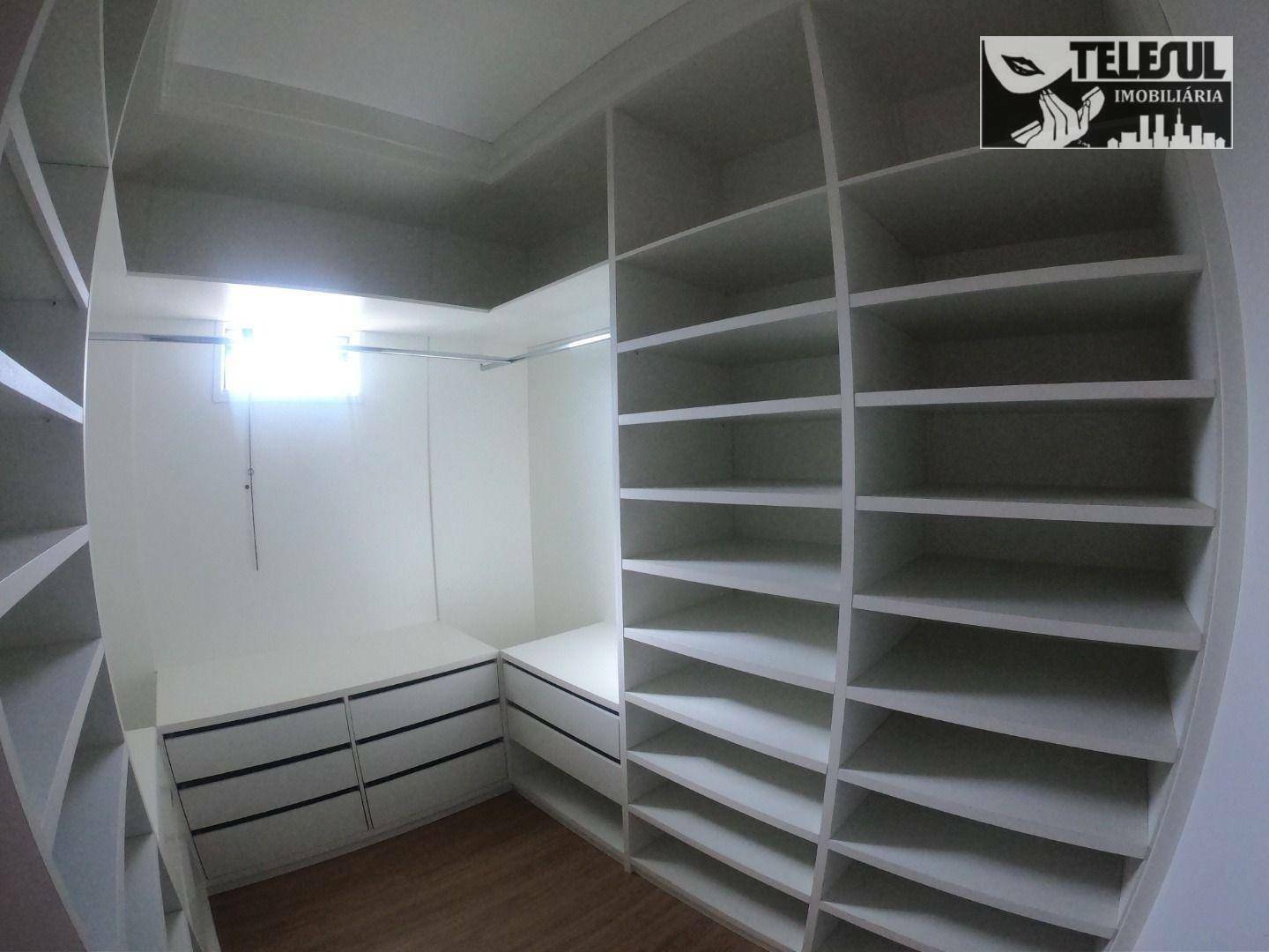 Casa para alugar com 3 quartos, 221m² - Foto 18