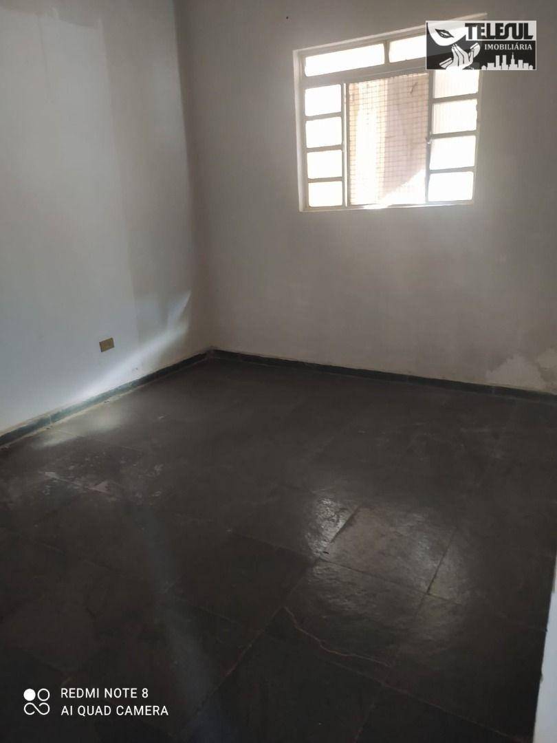 Casa à venda com 5 quartos, 300m² - Foto 9