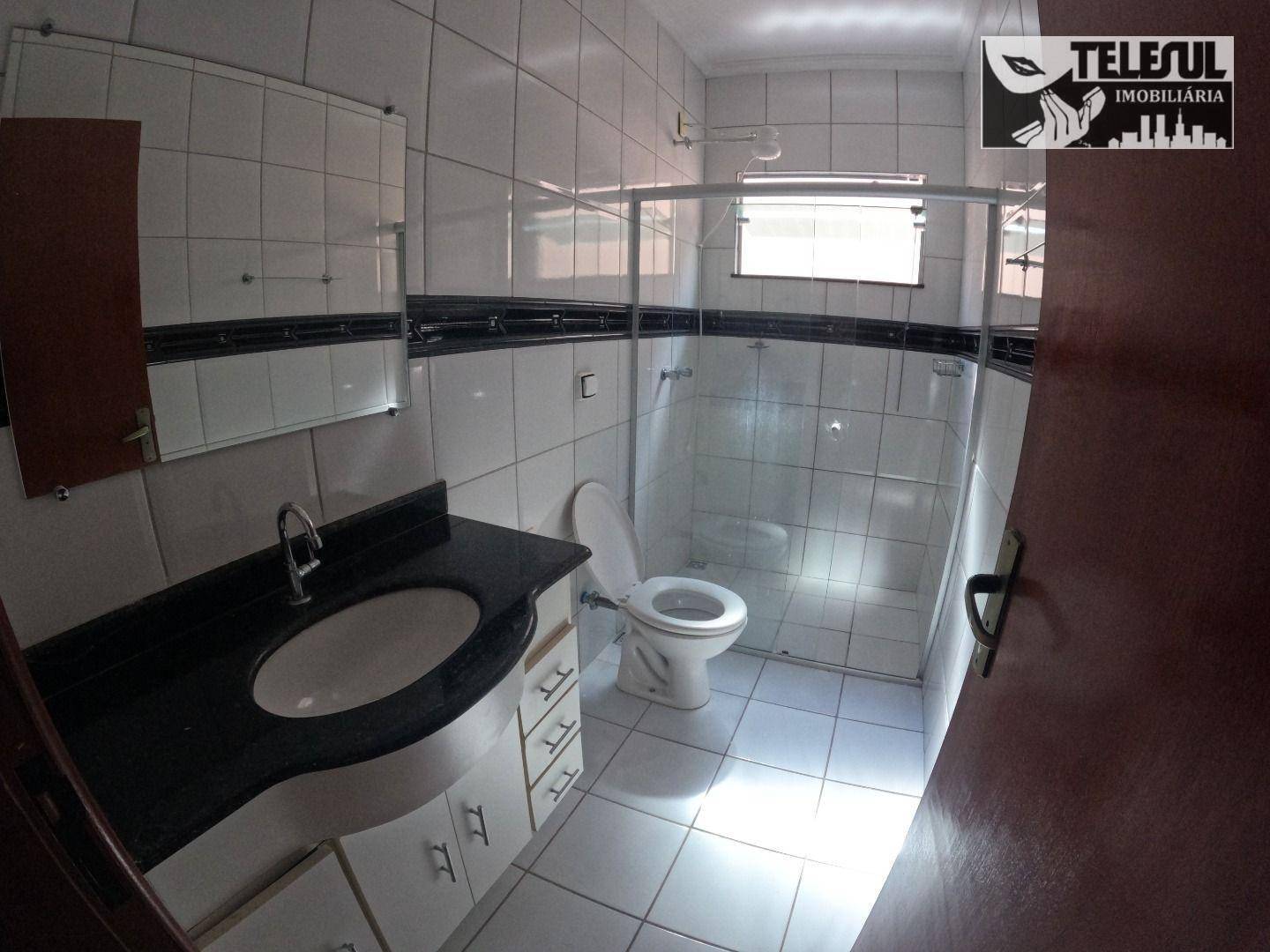 Casa à venda com 3 quartos, 250m² - Foto 4