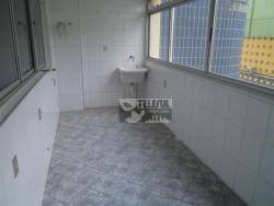 Apartamento à venda com 3 quartos, 169m² - Foto 2