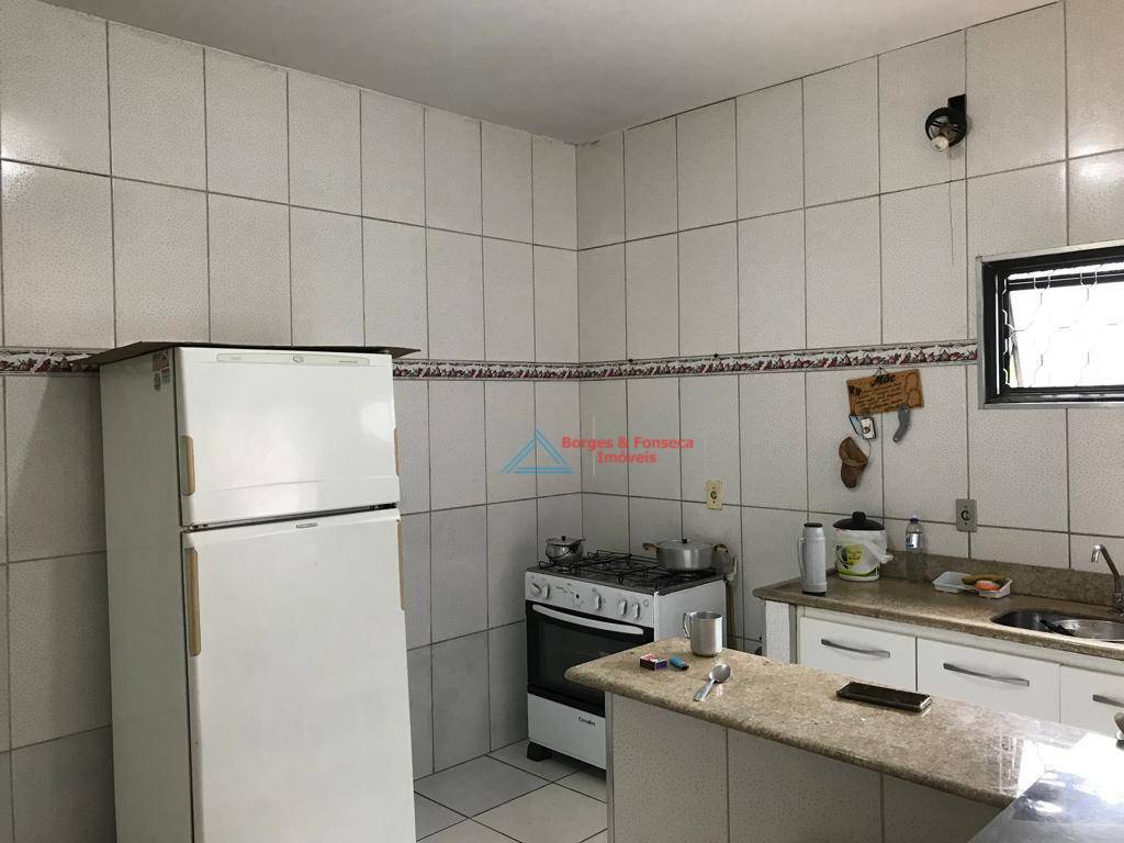 Casa à venda com 4 quartos, 250m² - Foto 20