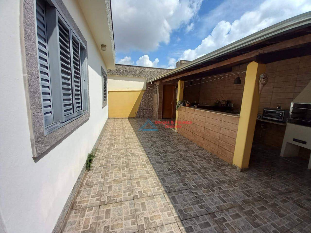 Casa à venda com 3 quartos, 230m² - Foto 16