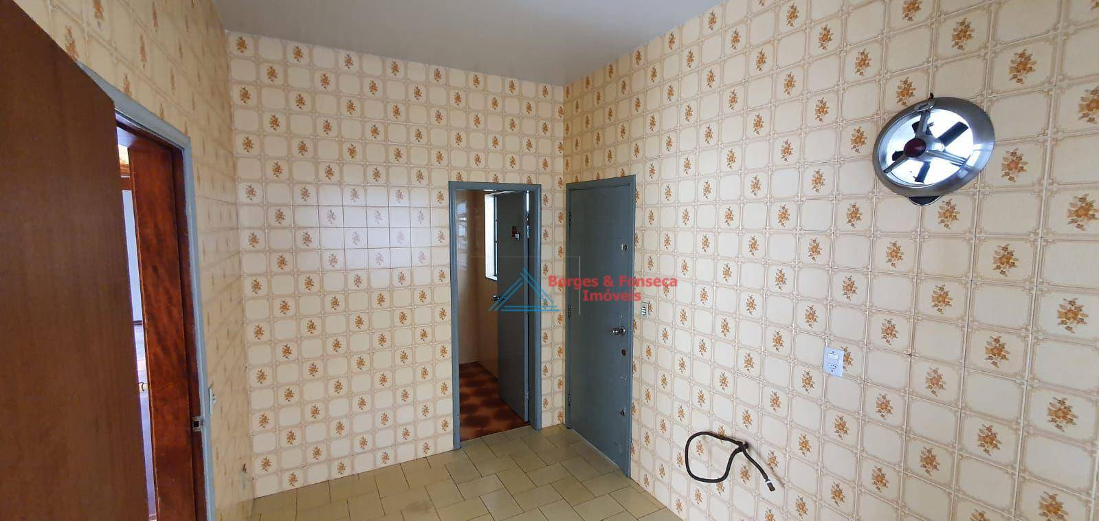 Casa à venda com 5 quartos, 275m² - Foto 15