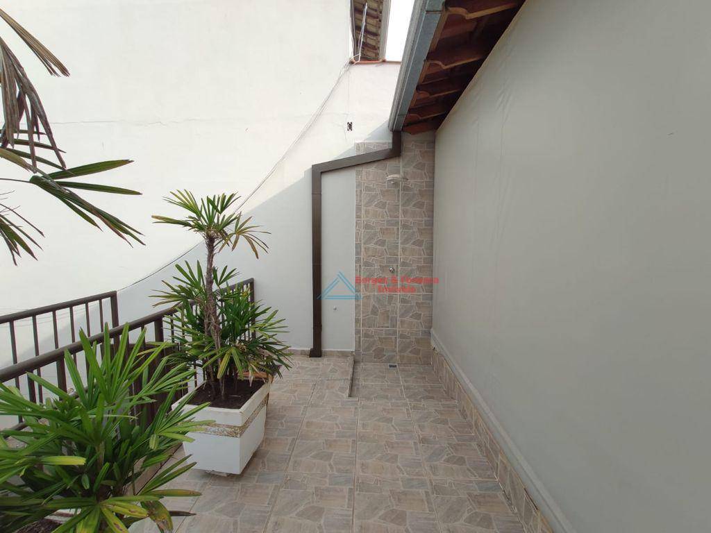 Casa à venda com 3 quartos, 360m² - Foto 24