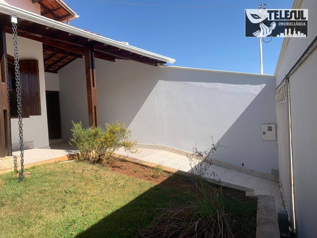 Casa à venda com 3 quartos, 294m² - Foto 8