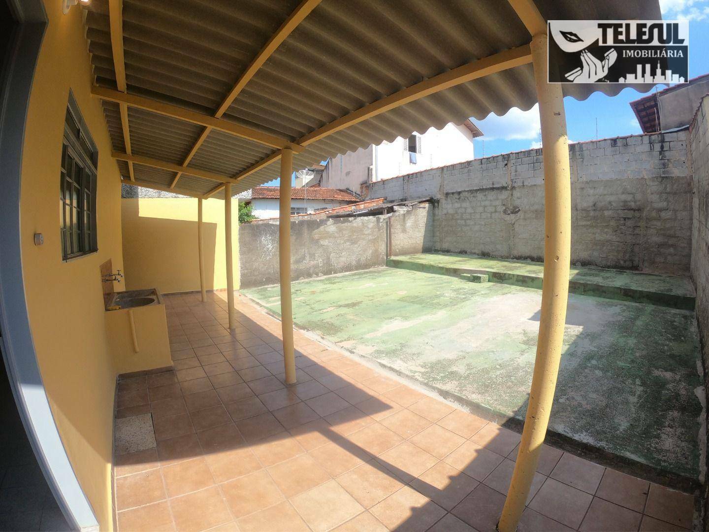 Casa à venda com 3 quartos, 100m² - Foto 7