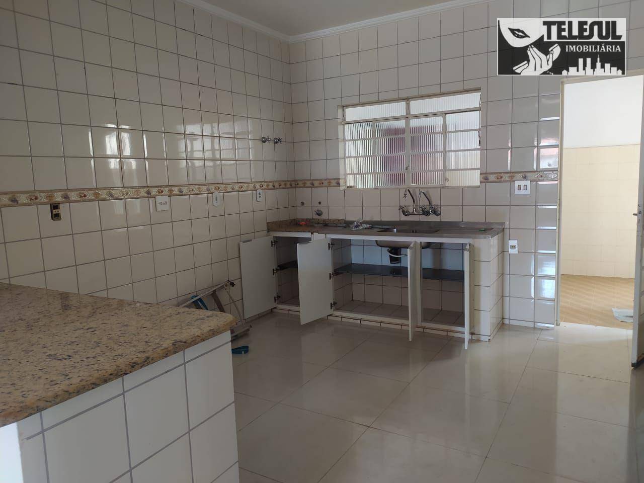 Casa à venda com 3 quartos, 336m² - Foto 25