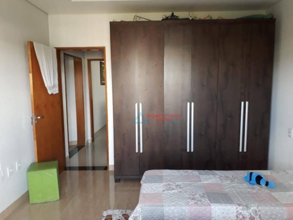 Apartamento à venda com 3 quartos, 160m² - Foto 13