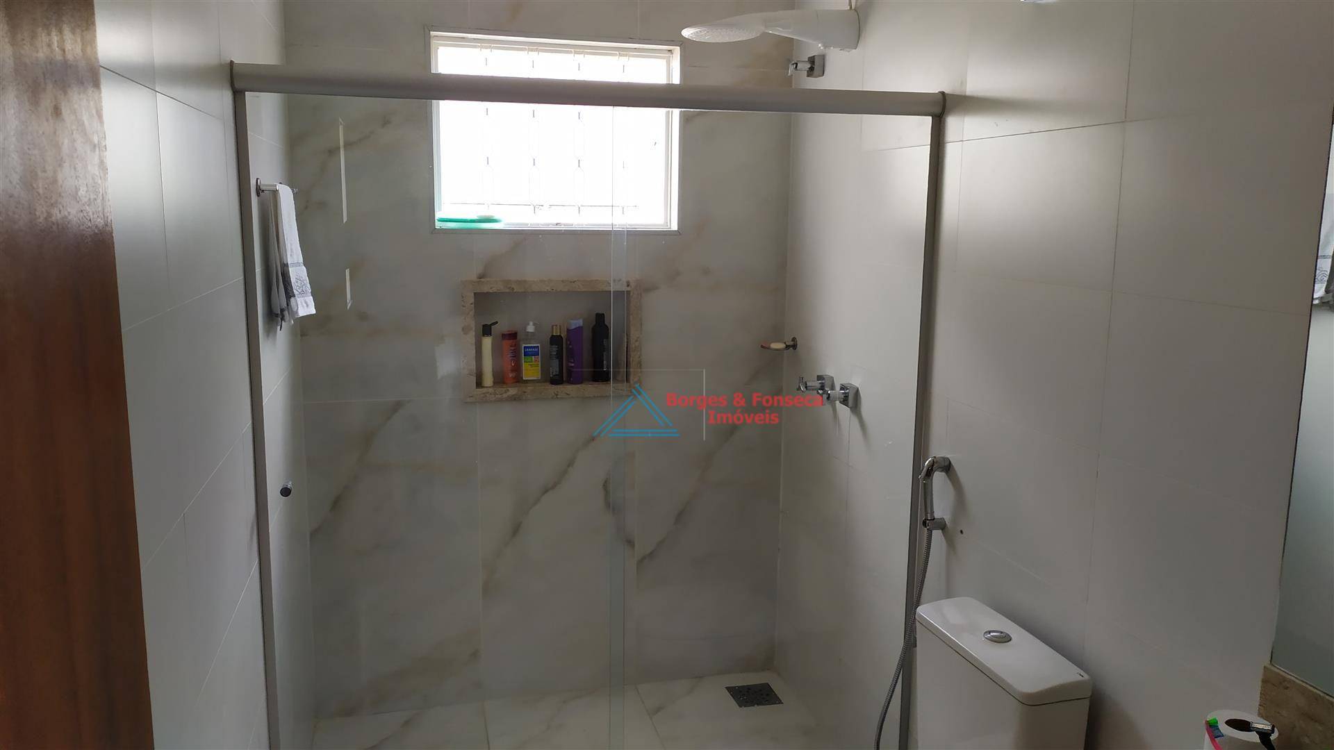 Casa à venda com 3 quartos, 300m² - Foto 17