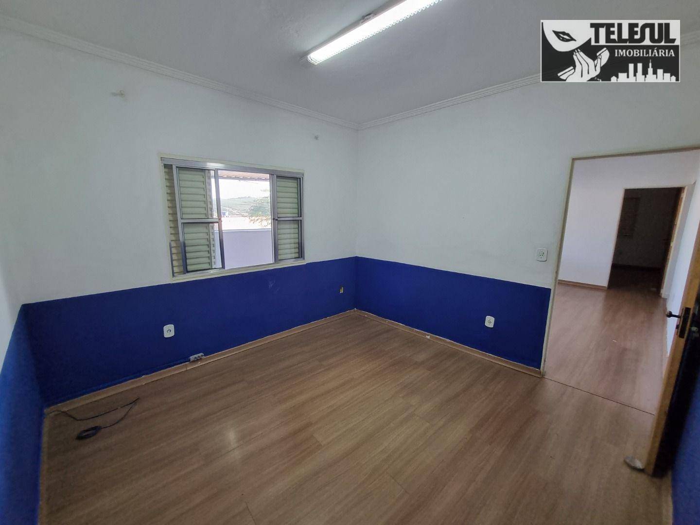 Casa à venda com 3 quartos, 190m² - Foto 3