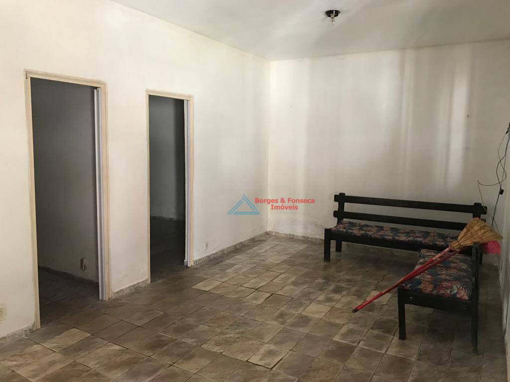 Chácara à venda com 2 quartos, 750m² - Foto 12