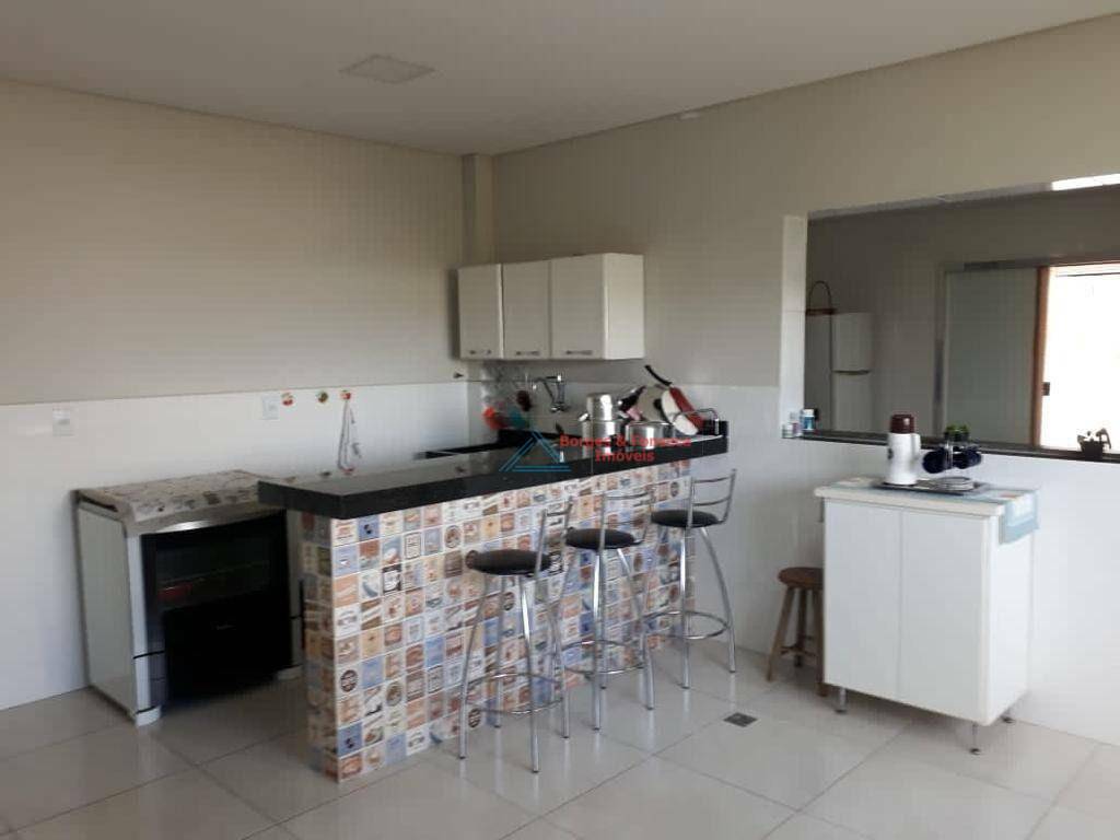 Apartamento à venda com 3 quartos, 160m² - Foto 17