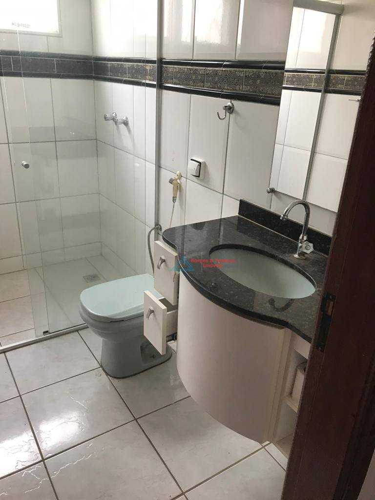 Casa à venda com 3 quartos, 250m² - Foto 23