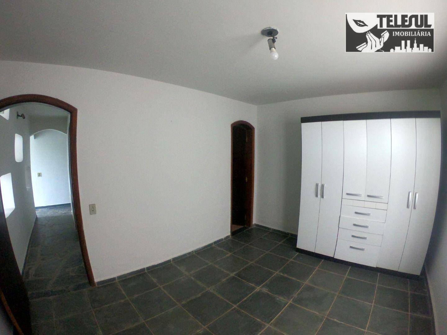 Casa à venda com 5 quartos, 303m² - Foto 22