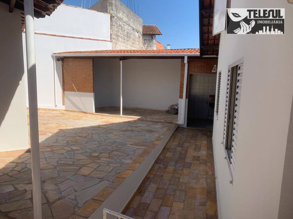 Casa à venda com 3 quartos, 294m² - Foto 4