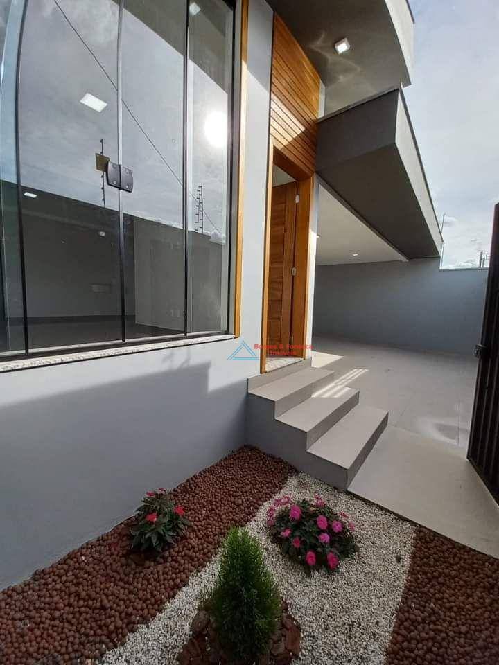 Casa à venda com 3 quartos, 220m² - Foto 3