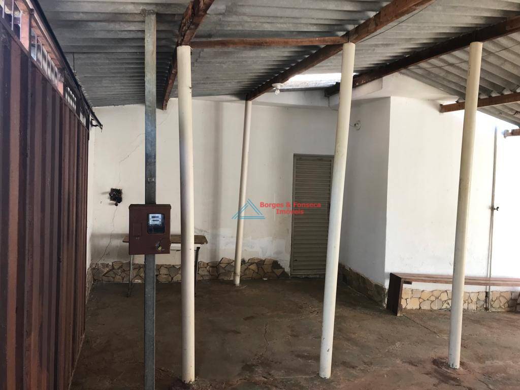 Chácara à venda com 2 quartos, 750m² - Foto 7