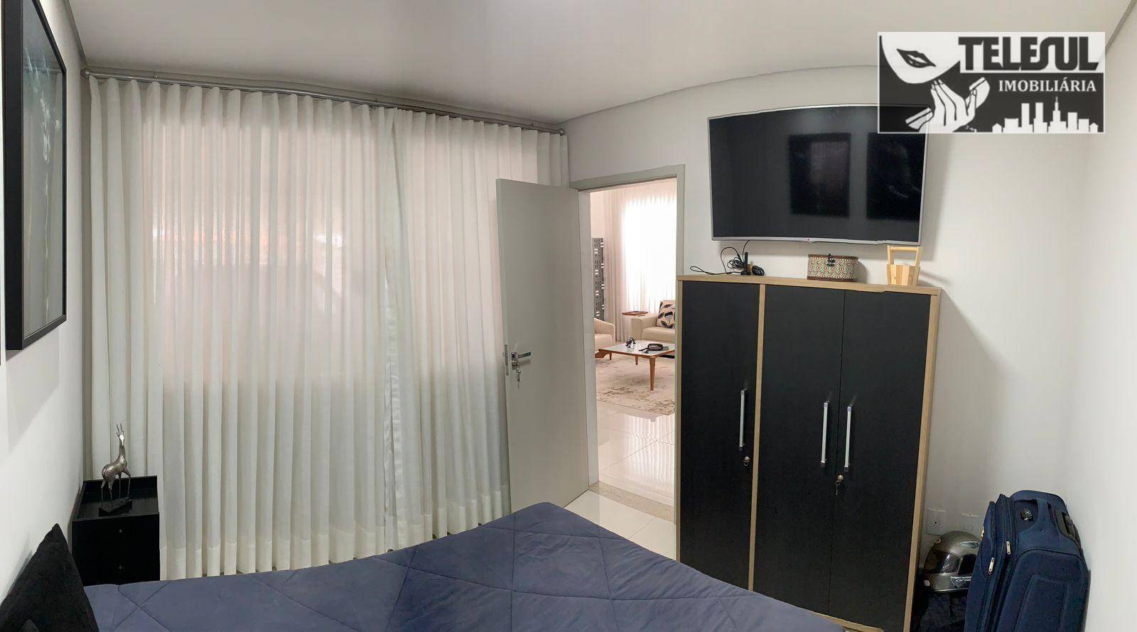 Casa à venda com 3 quartos, 300m² - Foto 6