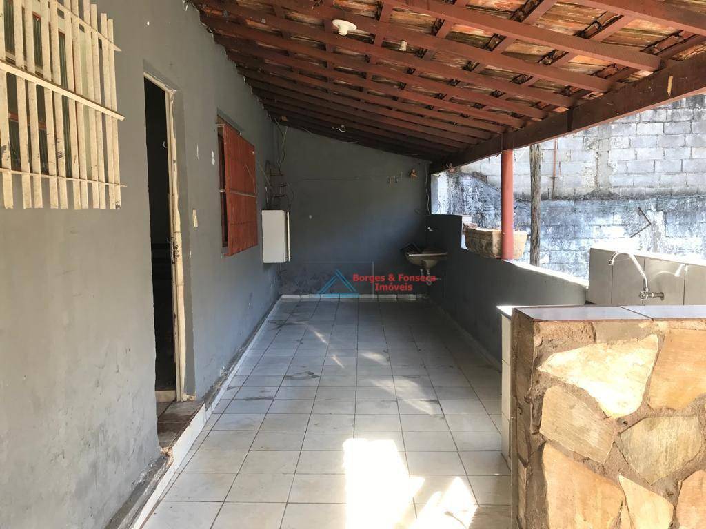 Chácara à venda com 2 quartos, 750m² - Foto 10